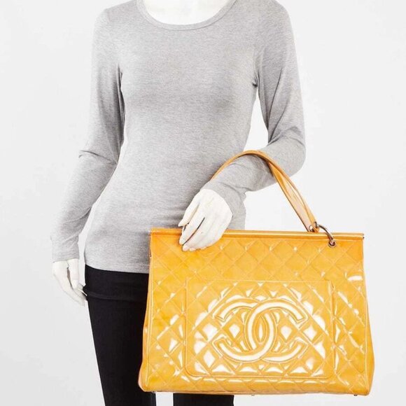 Chanel Yellow Quilted Patent Leather Large Frame Top Tote Bag - Picture 3 of 12